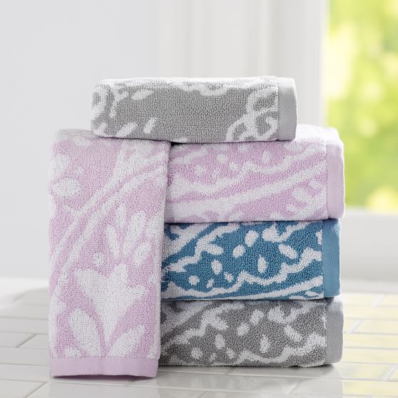 Yarn dyed jaquard towels
